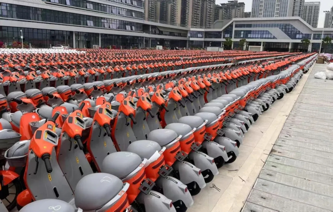 共享騎行添新車(chē) 同行綠色新未來(lái)——南寧能源集團(tuán)投放共享電動(dòng)自行車(chē)助力市民綠色出行